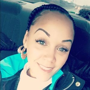 Meet your Posher, Nichole